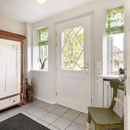 Vakantiehuis Haus Jonas Utersum